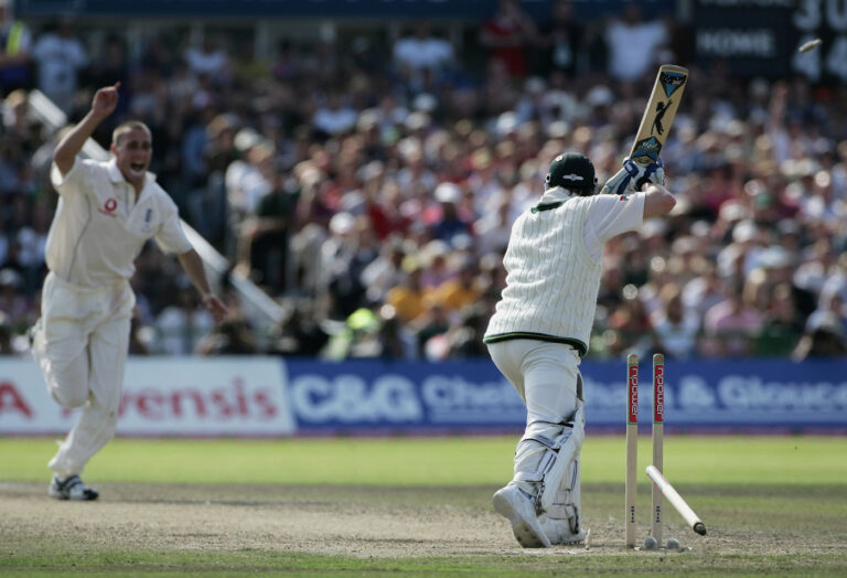 How to Use Online Cricket ID for Betting on Session Markets with Strategic Batting Changes in IPL